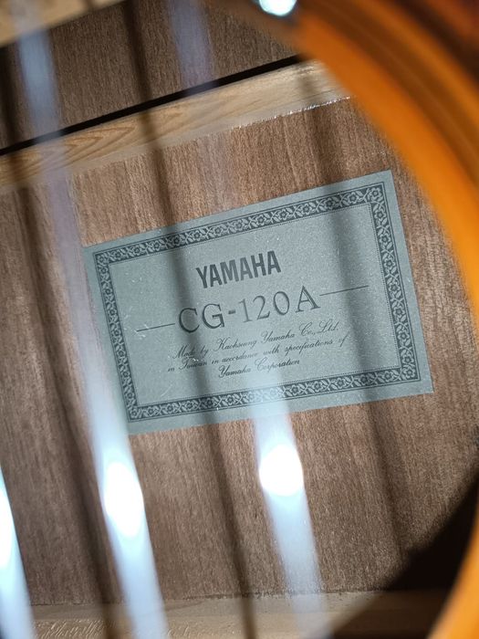 Акустическая гитара Yamaha CG-120A