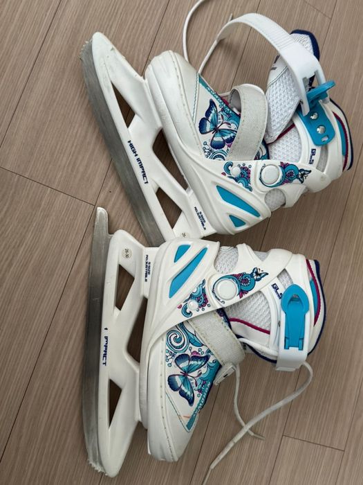 Коньки для девочки 26-30 размер