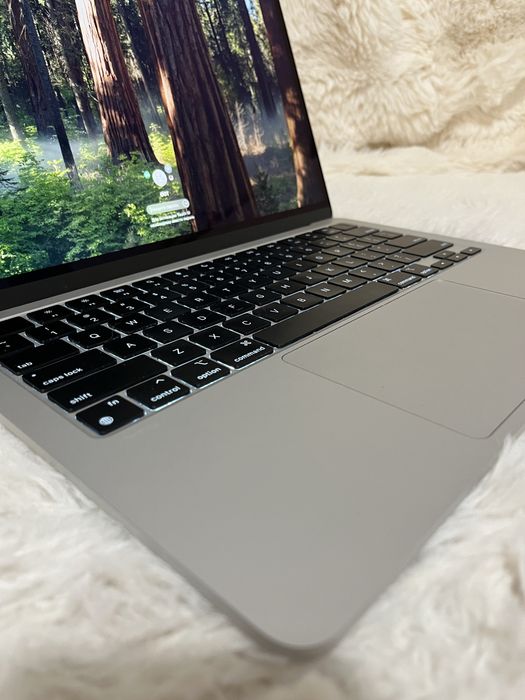 Macbook air m3 8/256