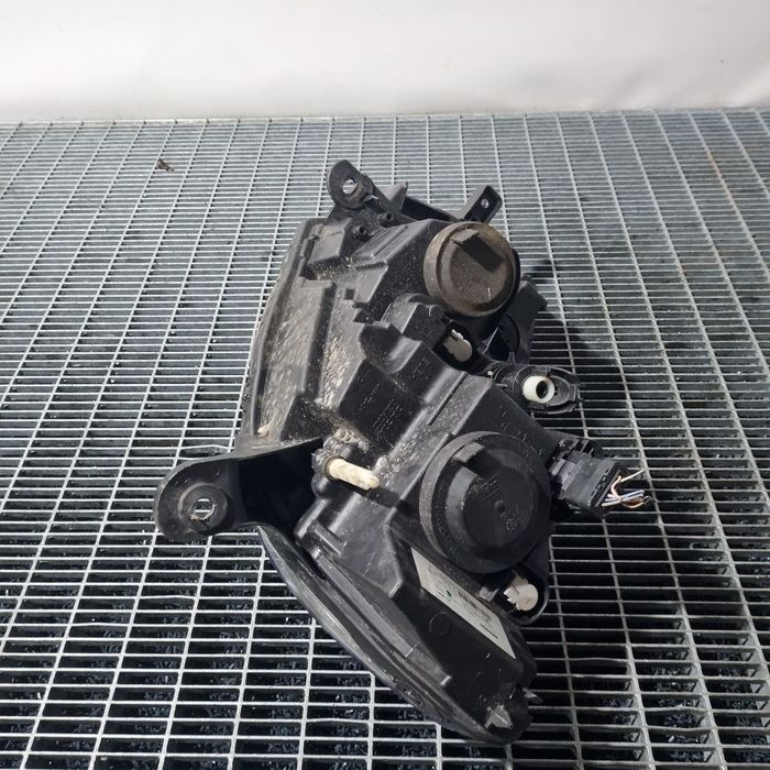 Far Dreapta Dacia Sandero 2 Facelift 2016 - 2020 Hatchback 4 Usi (1488) Fara xenon O ...