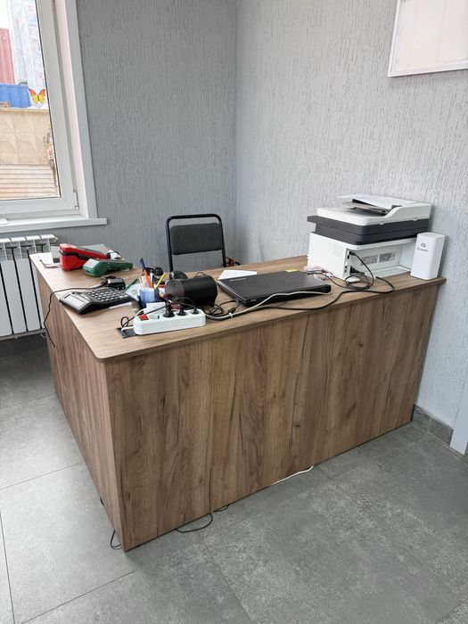 Письмкнные столы, состоние новый