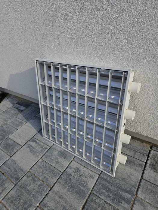 Lampi pentru hale sau spati casetate