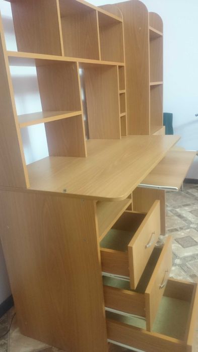 Компьютерный стол