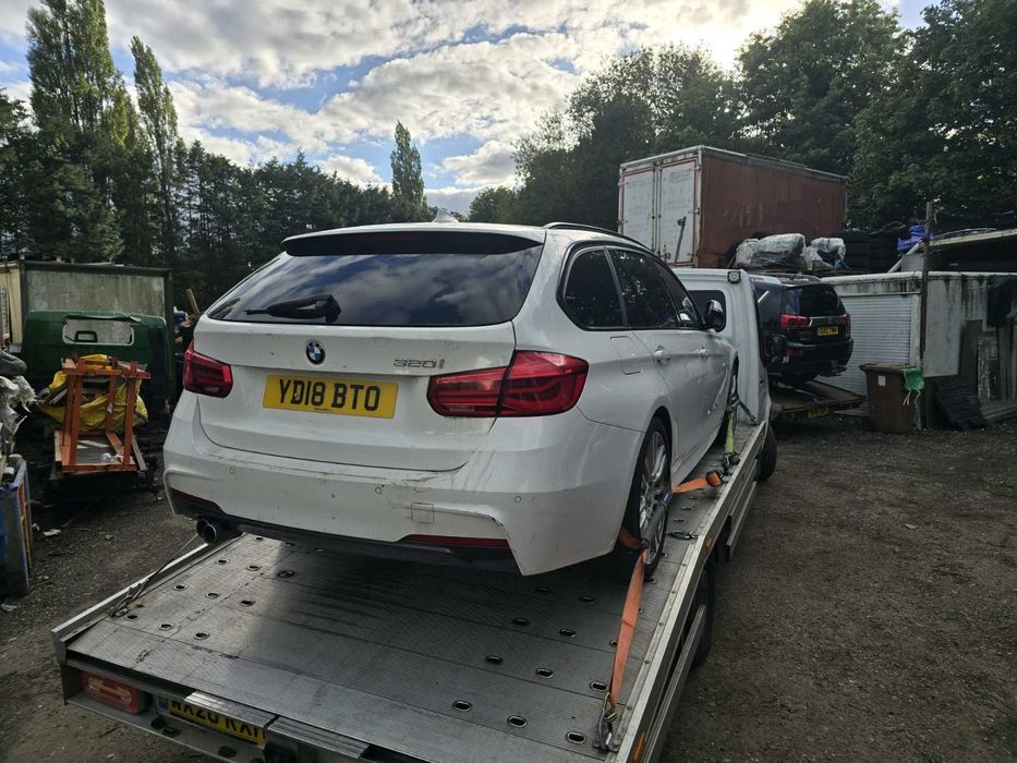 Продавам бмв ф31 18г 320i на части