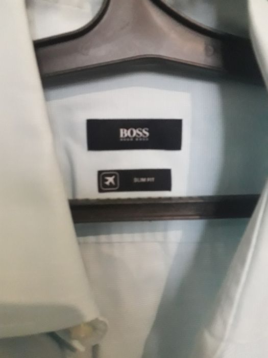 Продам рубашку Boss