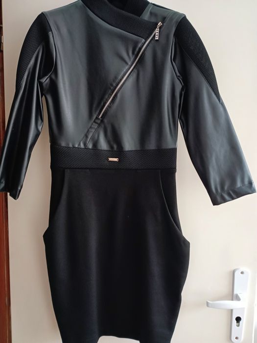 Дамска черна рокля