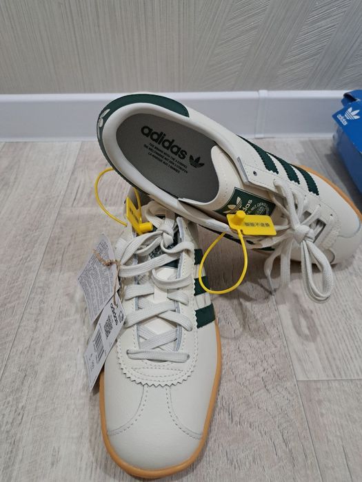 Продам новые красовку.