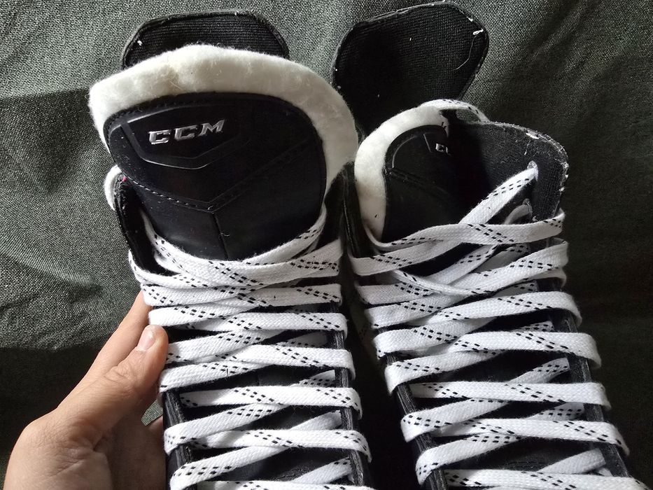 CCM кънки за лед 38 номер
