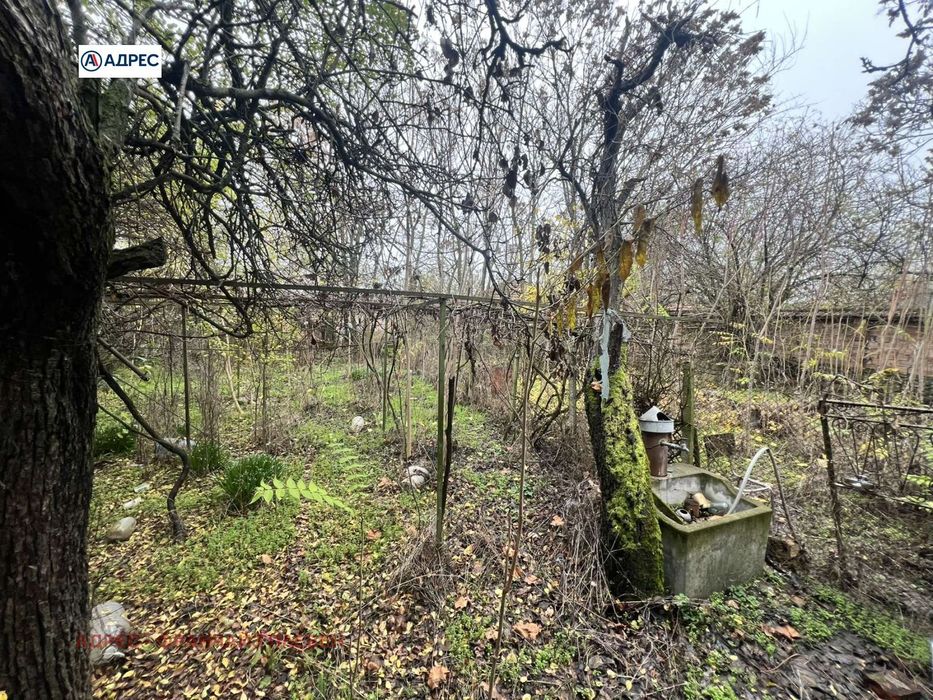 Къща в Ловеч, област-с.Дойренци площ 52 цена 15000