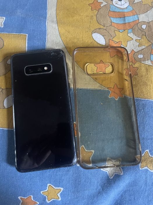 Vand sau schimb samsung s10e