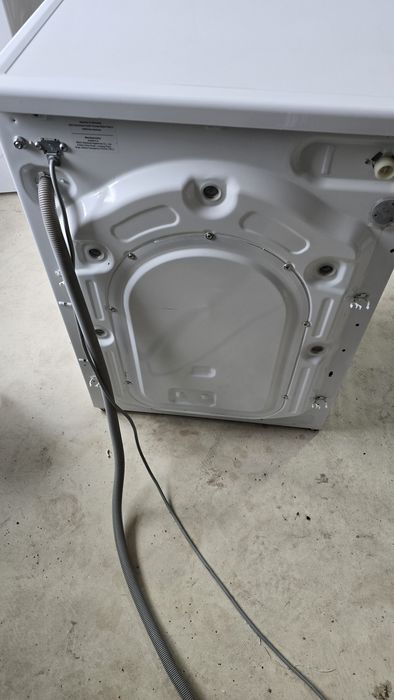 Masina de spalat slim Beko WCL71433N 7 kg(accept si schimburi)