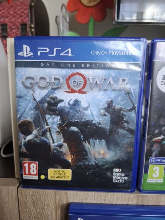 PS4 Pro 1T + джойстици + 14 игри
