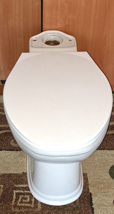 Унитаз без бачка на время ремонта б/у.