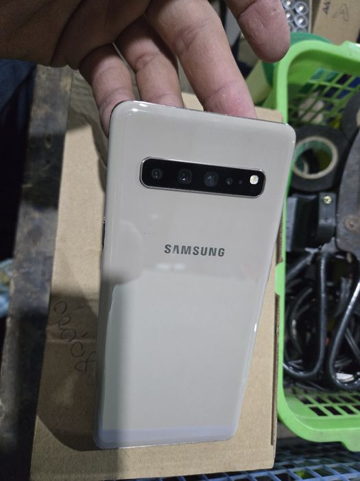 Samsung 10 5g sotiladi