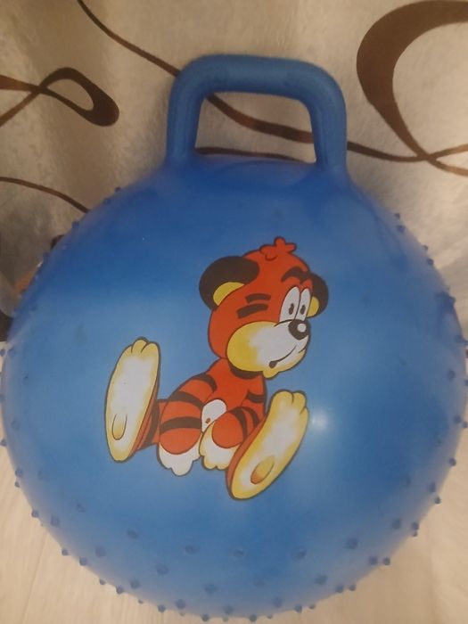 Продам прыгун с ручкой