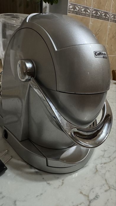 Продам кофемашинку Caffitaly