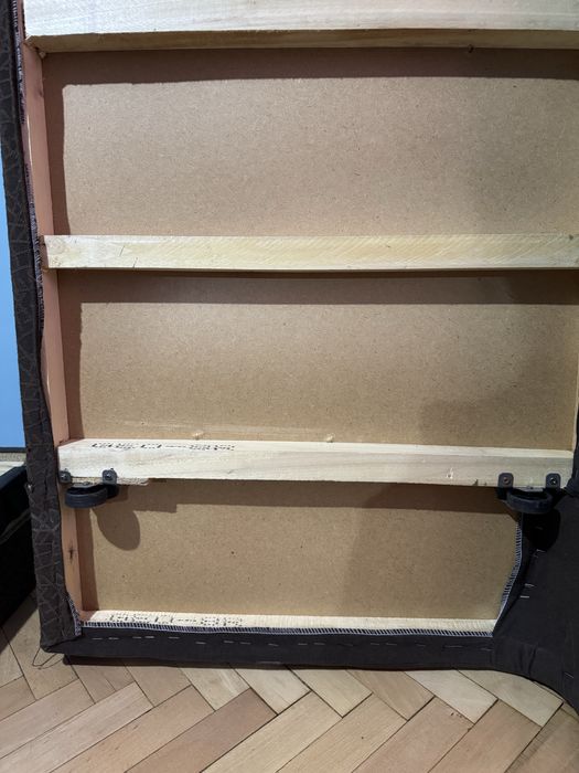 Разтегателен диван