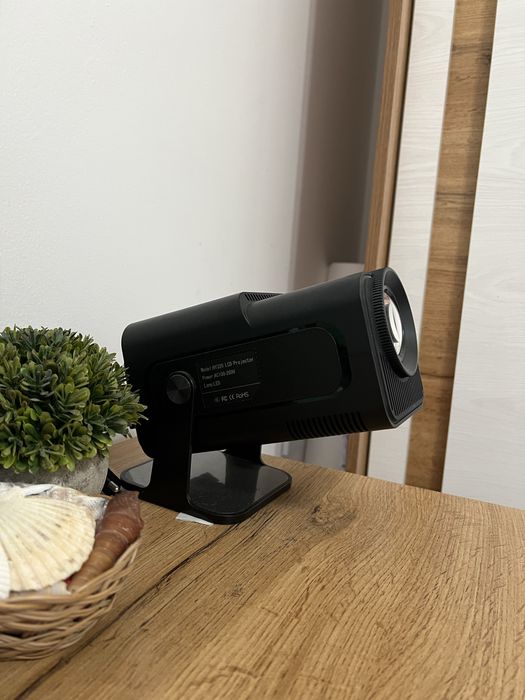 Более мощный проектор HY320 для дома в идеальном состоянии