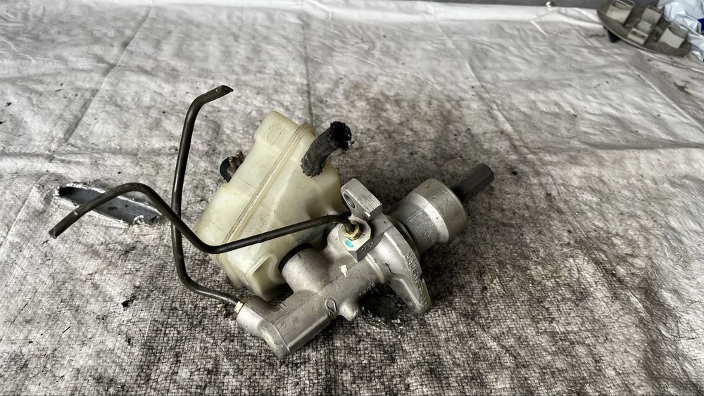 Mercedes C W202 спирачна помпа