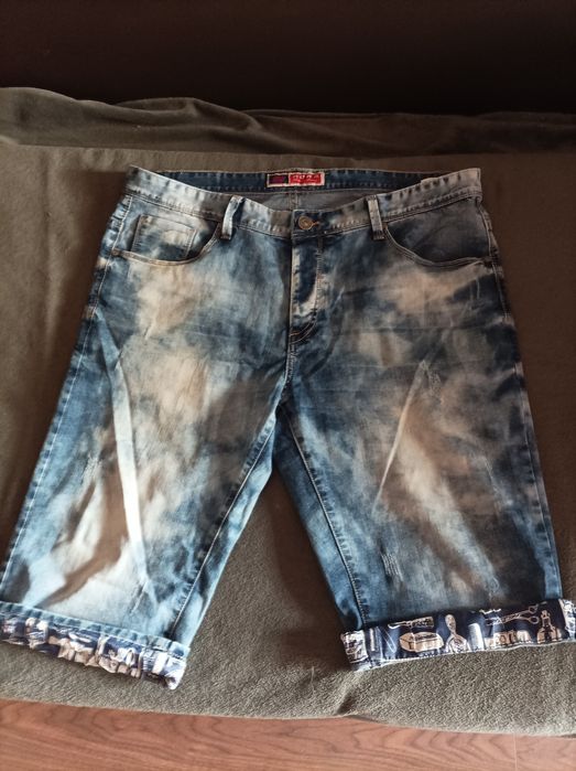 Blugi lungi și scurti L XL