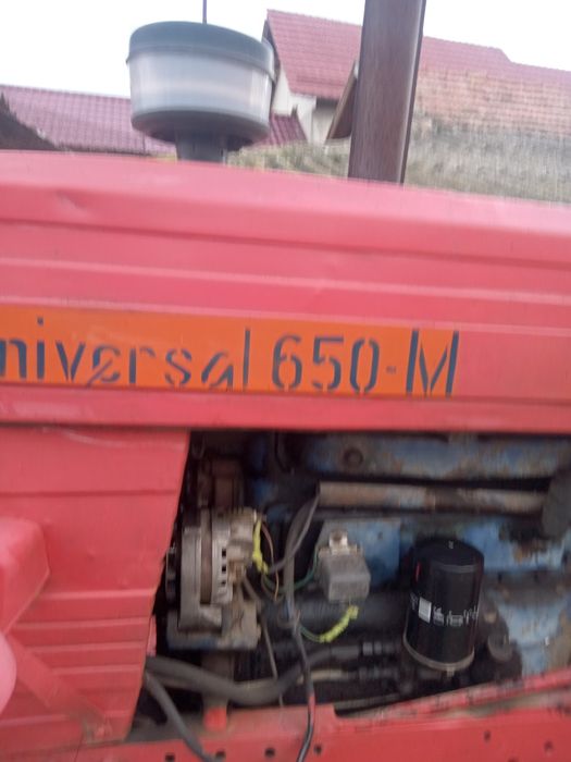 Vând tractor UTB