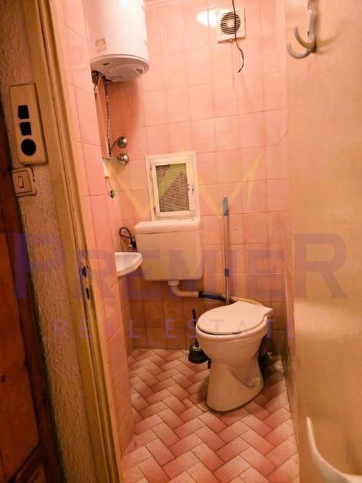 Продава се Тристаен апартамент в Бургас, Братя Миладинови - 92 кв.м за 1772 €/кв.м - Снимка #7