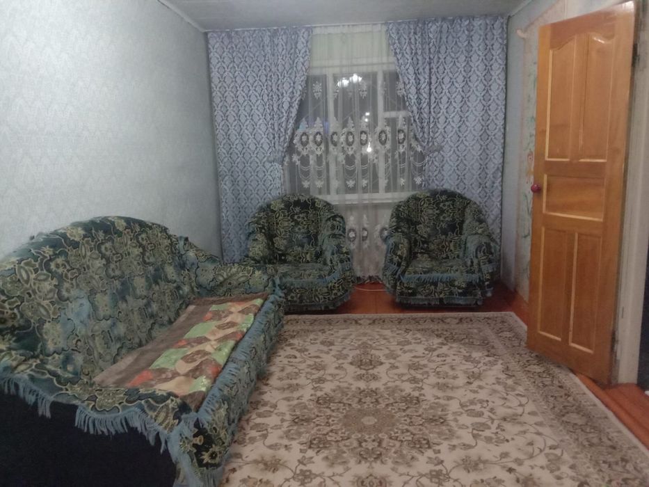 Диван с креслом, буушная