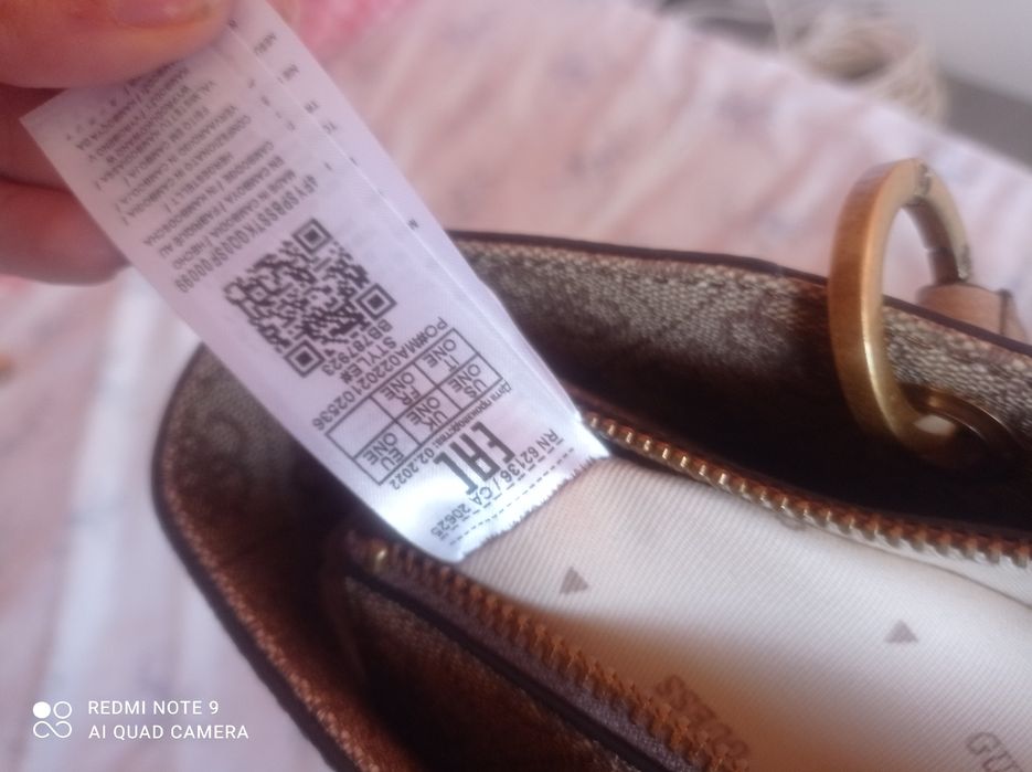 Geanta Guess de umar