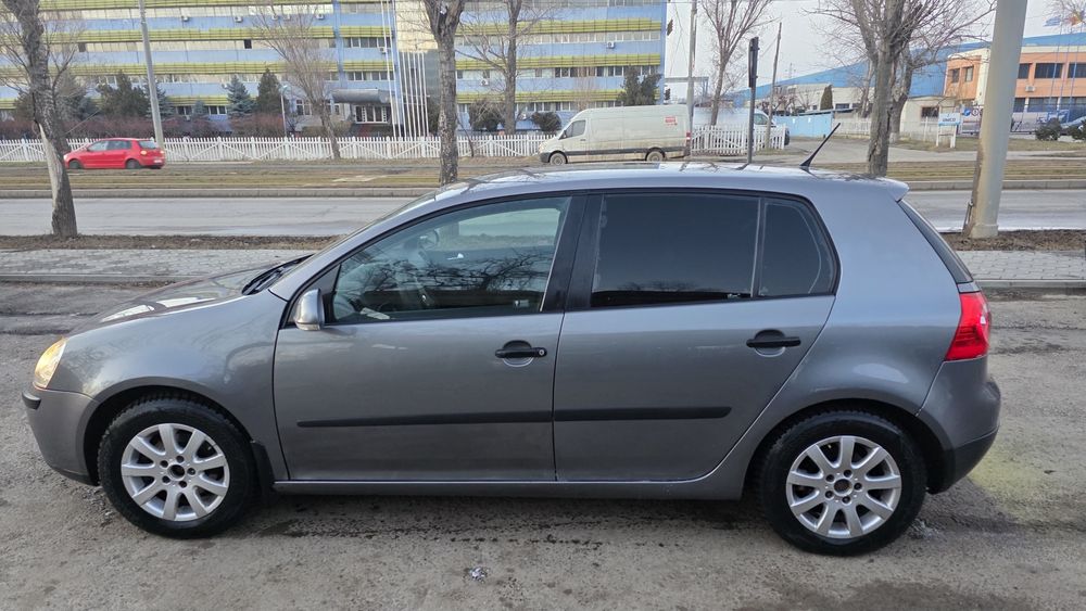 Golf 5 1.6 Benzina+GPL
