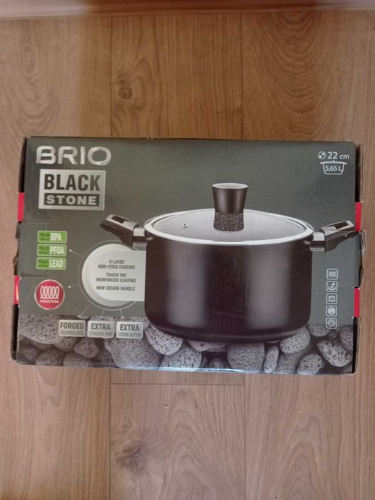 Индукционна тенджера Brio