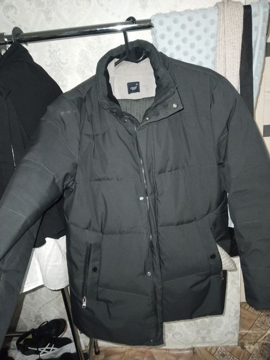 Куртка зимняя бу одевал 1мес