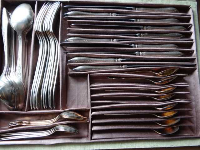 Посребрени прибори за хранене