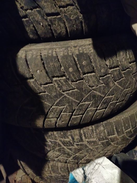 Продам резину шины колеса