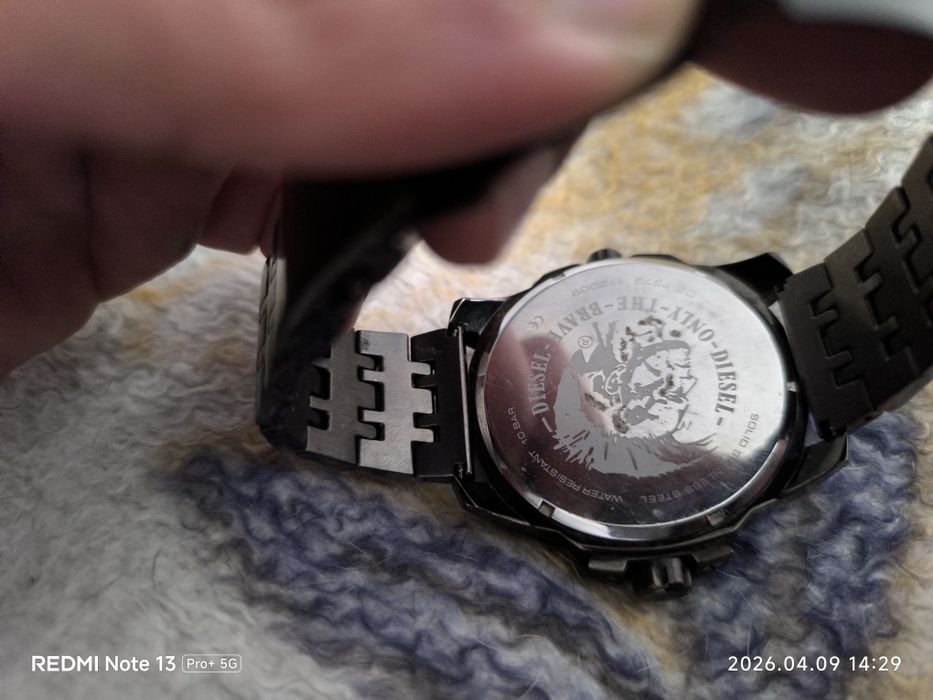 Продавам мъжки оригинален часовник Diesel DZ- 7372 Без Забележки