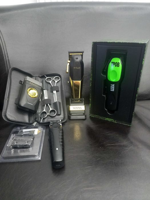 Vand set masini de tuns profesionale