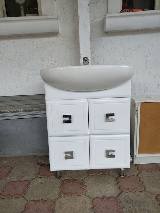 Продам раковину в сборе