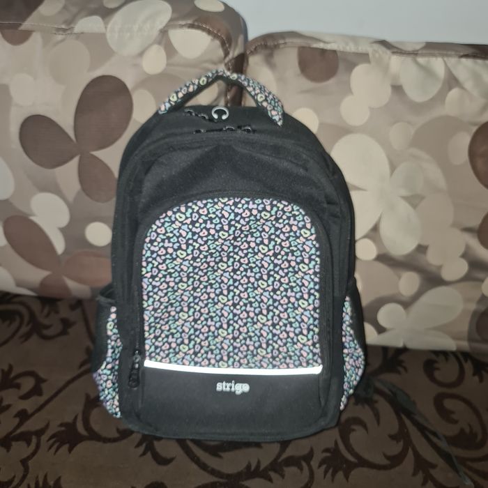 Vând ghiozdane fete