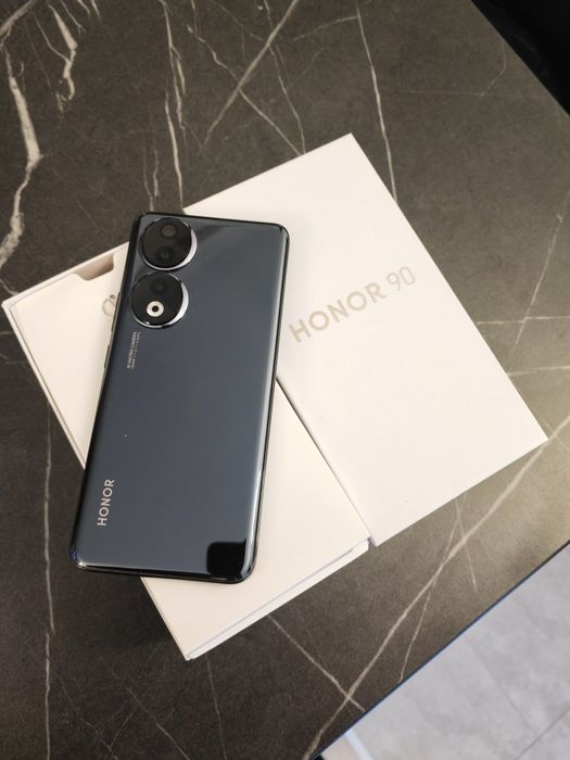 Honor 90.se vinde
