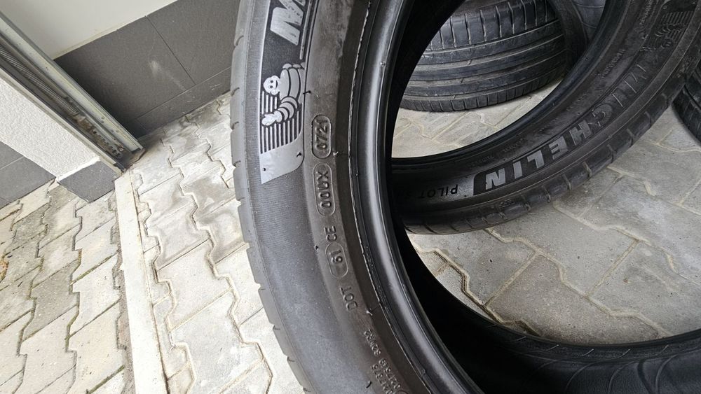275/45/21 MICHELIN