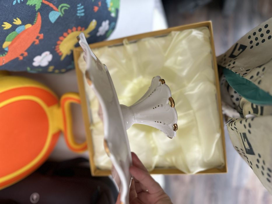 Белые посуды продам за наличку