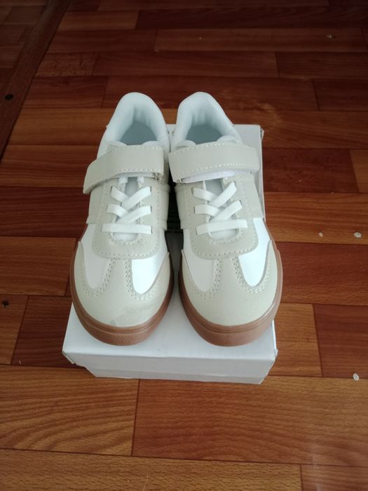 Продам красовки новые