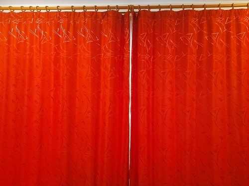 Set nou cuvertura  de pat  si  2 draperii