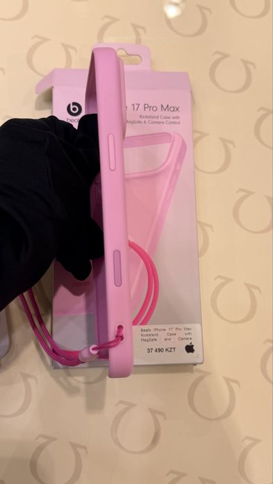 Продам чехол на 17 PRO MAX