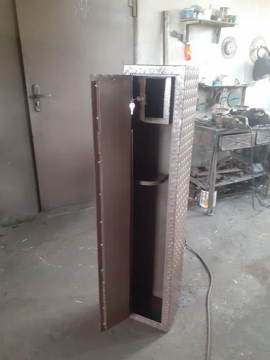 Продам 2 оружейных сейфа