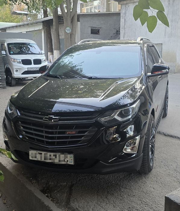 Продаётся автомобиль Эквинокс  21000$