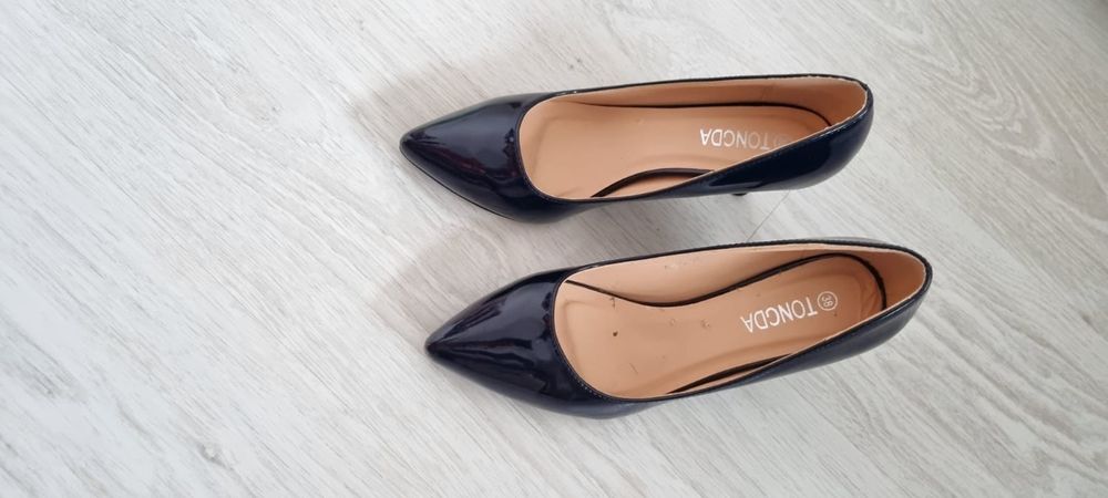 Pantofi stiletto bleumarin