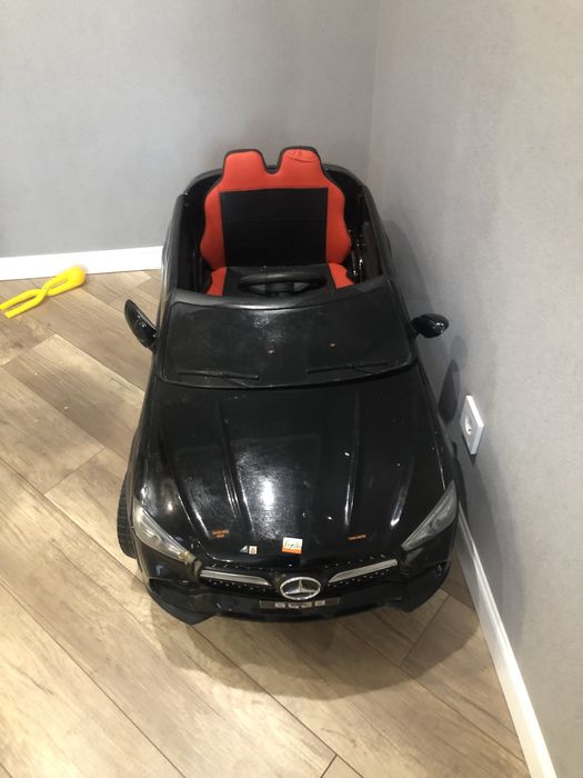 Продам детскую машинку