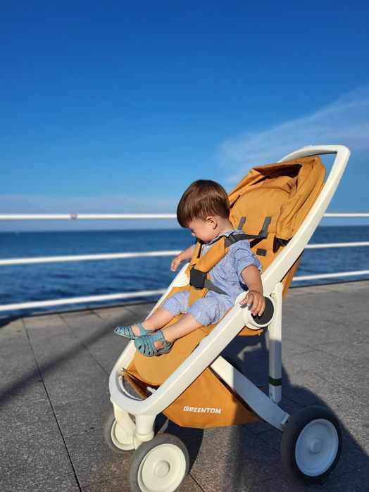 Carucior Greentom 3-1 Reversibil+Accesorii+scoica masina MaxiCosi