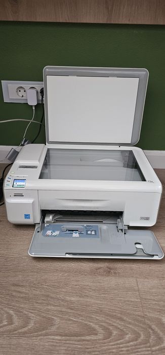 Laptop Dell Inspiron 3537 + Imprimanta HP Photosmart C4480