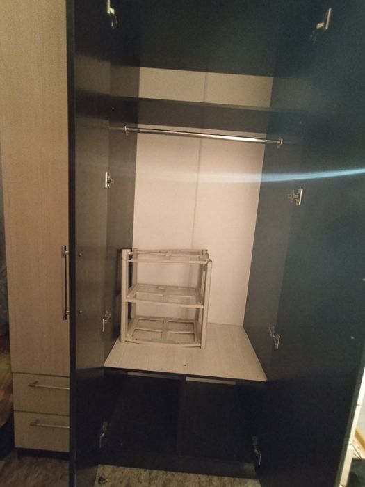 Продам шкаф для спальни